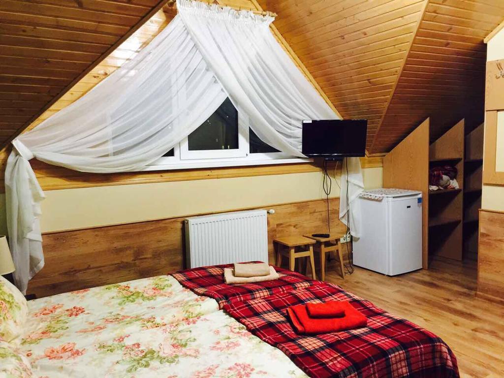 Sadibe Oberig Hotell Skhidnytsia Eksteriør bilde