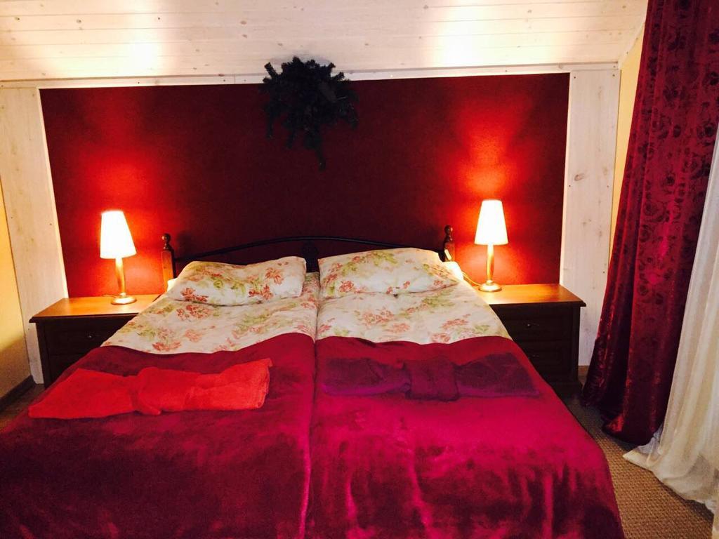 Sadibe Oberig Hotell Skhidnytsia Eksteriør bilde